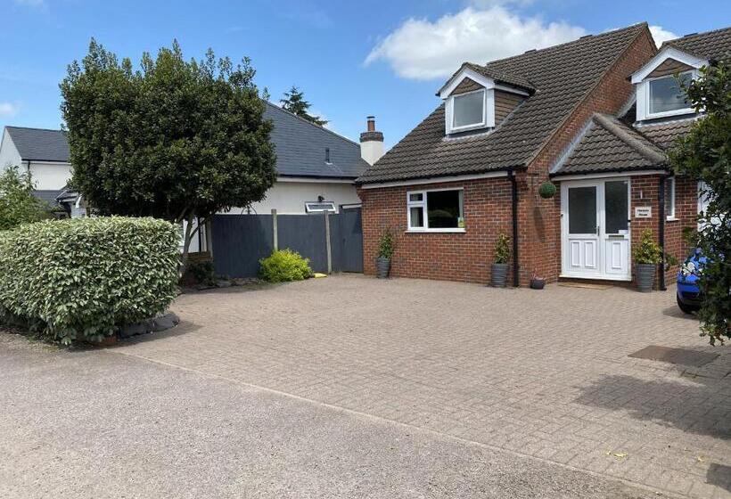 بنسيون Hansom House