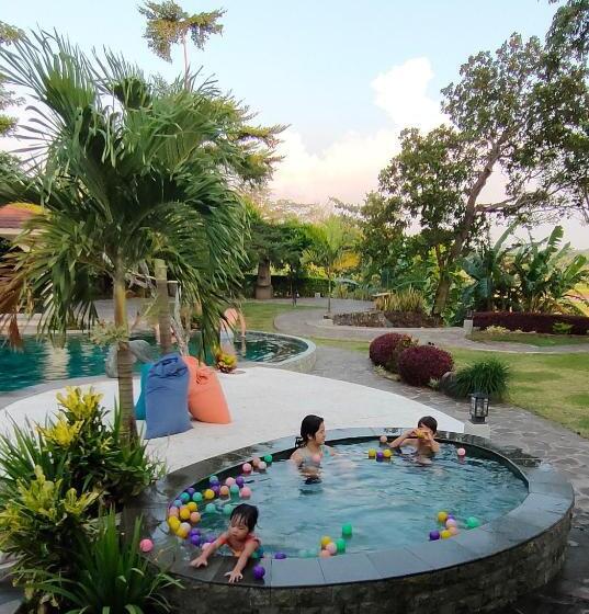 بنسيون La Collina Villa