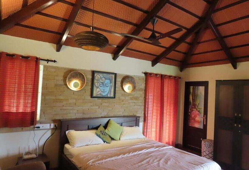 פנסיון Misty Hills Retreat