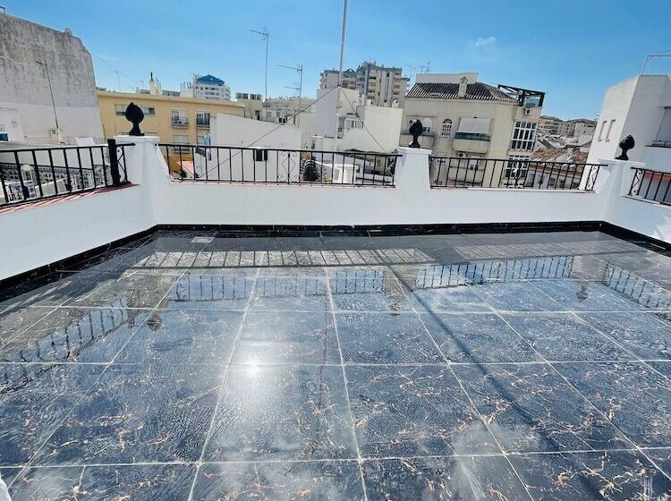 פנסיון Sl Marbella