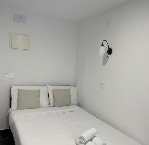 פנסיון Sl Marbella