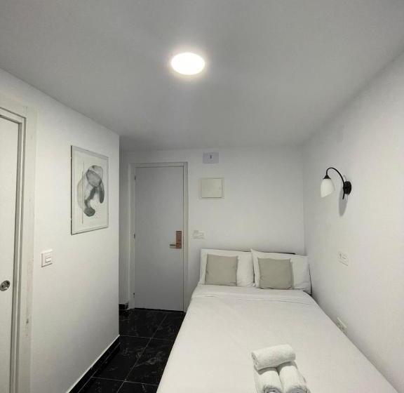 פנסיון Sl Marbella