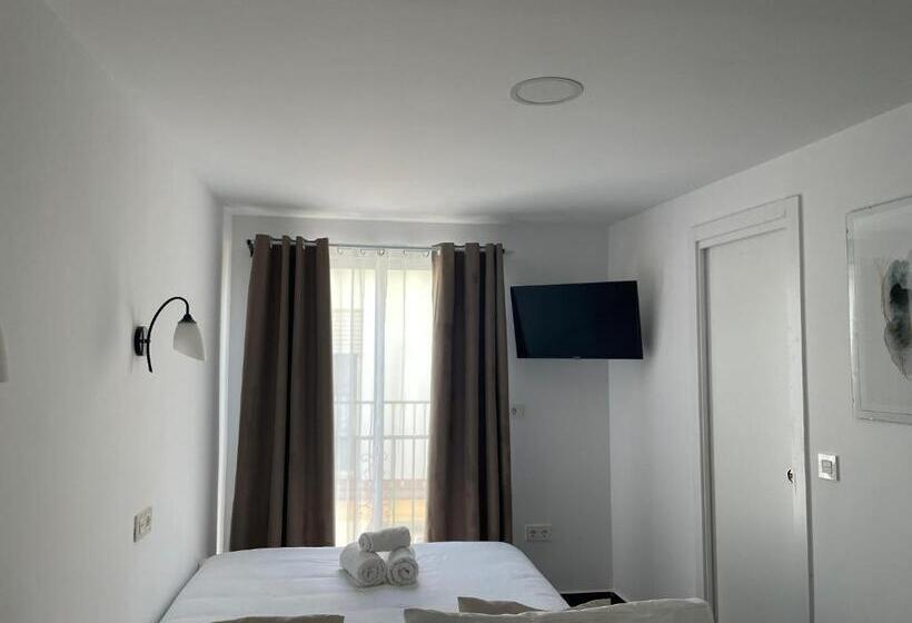 פנסיון Sl Marbella