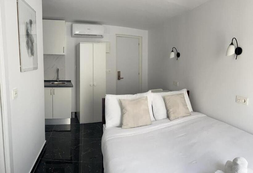 פנסיון Sl Marbella