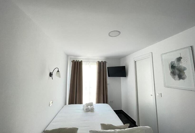 פנסיון Sl Marbella