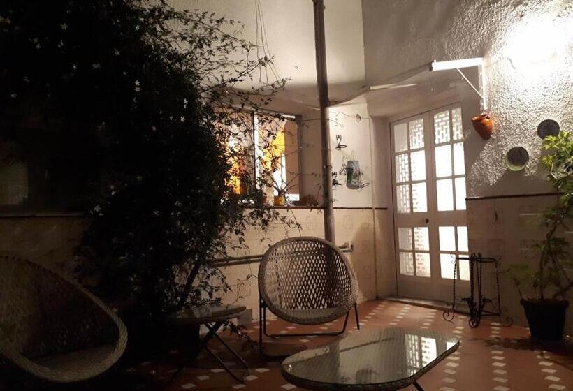 Пансион The Jasmine House