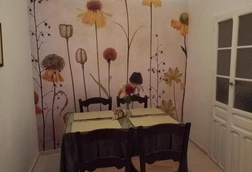 Пансион The Jasmine House