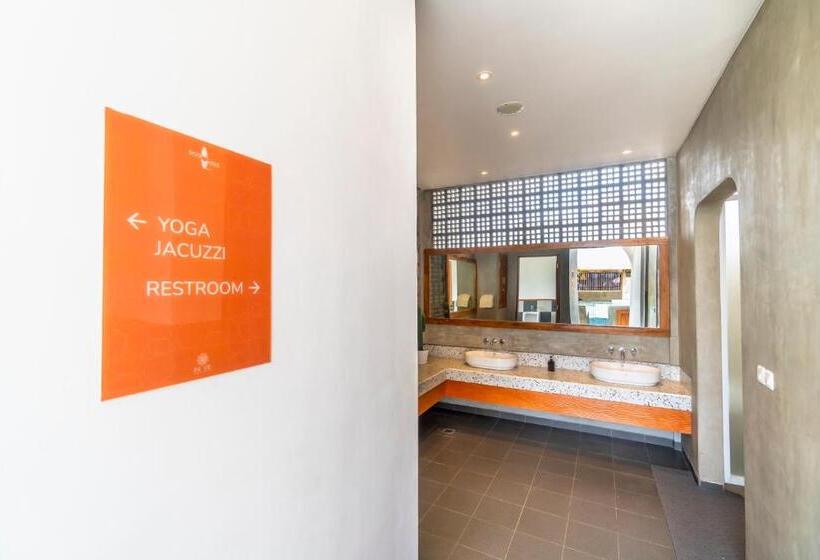 هاستل Roomates Surf Camp Canggu By Ini Vie Hospitality