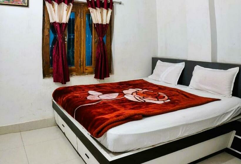 Staymaker Hotel Aparna Grand