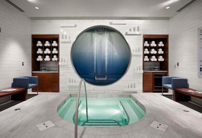 Vdara Studio Suite 011 Pool View Free Valet Parking