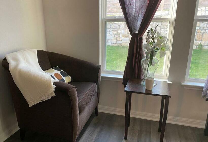 호스텔 King Bed Suite