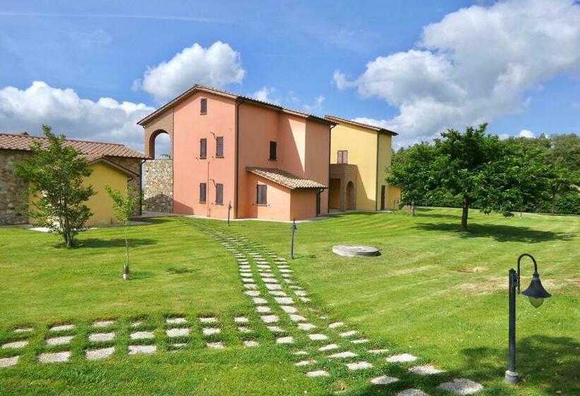 Apartments In Residence With Swimming Pool In Riparbella