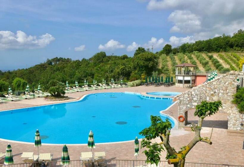 Apartments In Residence With Swimming Pool In Riparbella