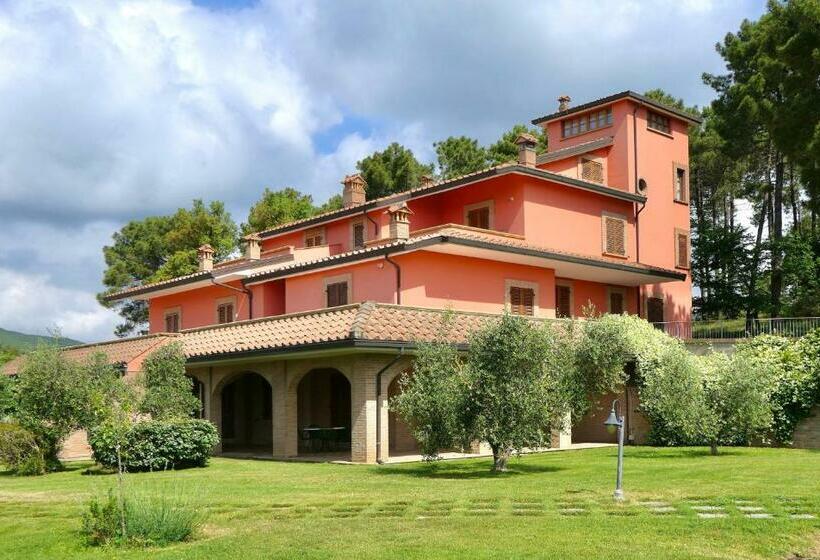 Apartments In Residence With Swimming Pool In Riparbella