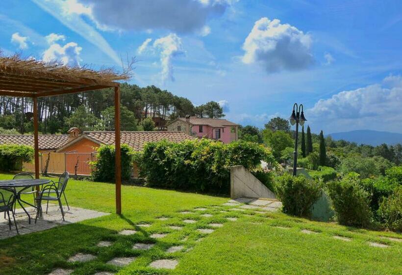 Apartments In Residence With Swimming Pool In Riparbella