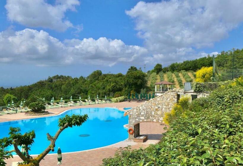 Apartments In Residence With Swimming Pool In Riparbella