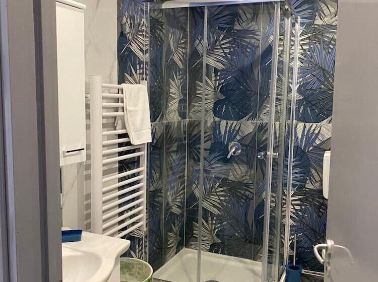 مبيت وإفطار Tra L Etna E Il Mare Via Oberdan