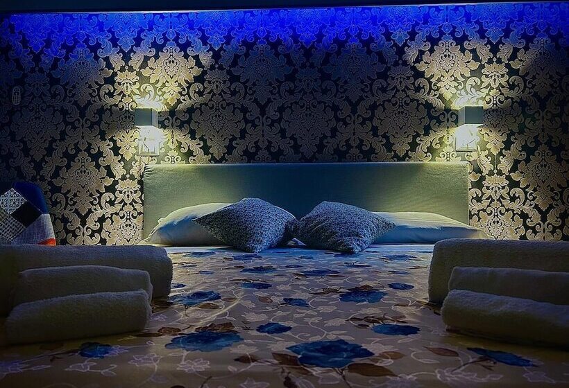 مبيت وإفطار Tra L Etna E Il Mare Via Oberdan