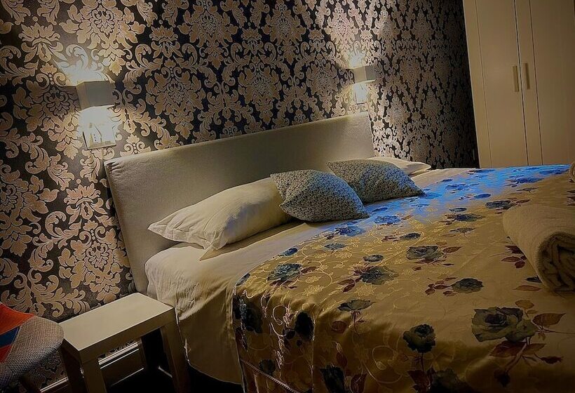 مبيت وإفطار Tra L Etna E Il Mare Via Oberdan