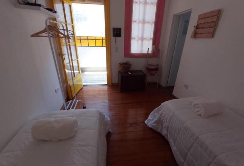 تختخواب و صبحانه Aristobulo