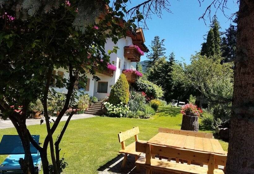 مبيت وإفطار Beautiful Residence Klementhof With Garden And A Seasonal Outdoor Pool