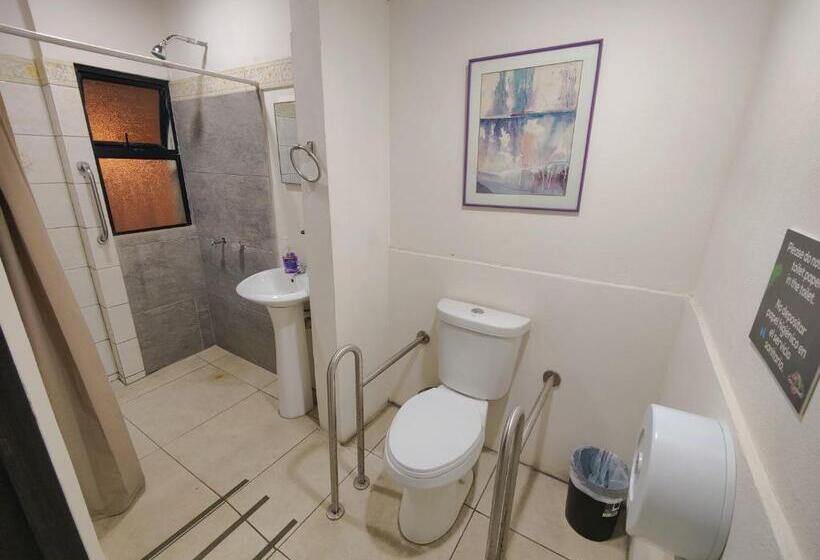 تختخواب و صبحانه Casa Escalante Hostel