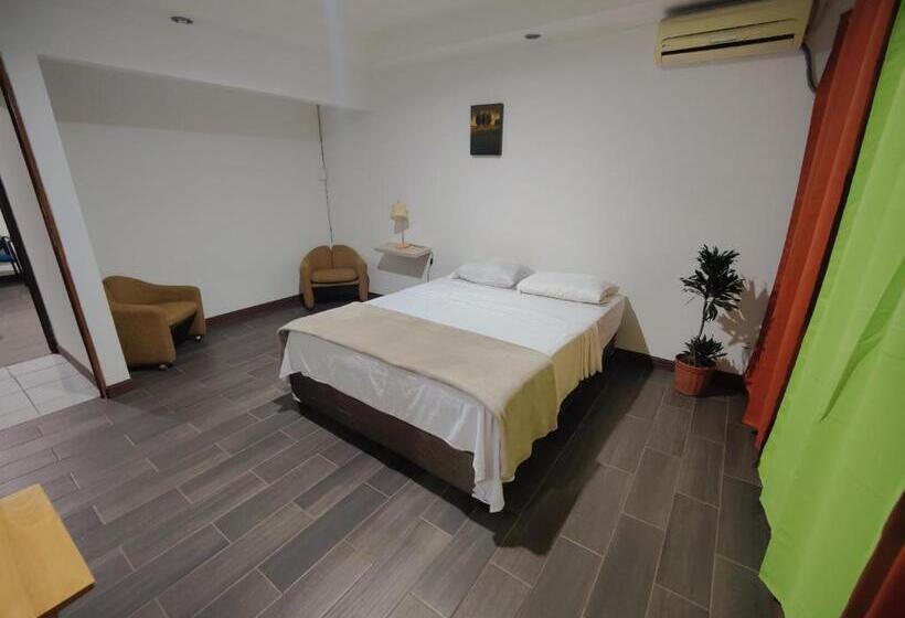 تختخواب و صبحانه Casa Escalante Hostel