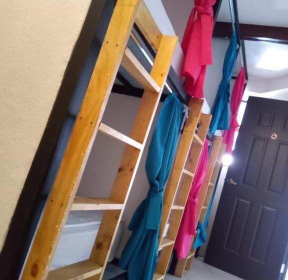 تختخواب و صبحانه Casa Escalante Hostel