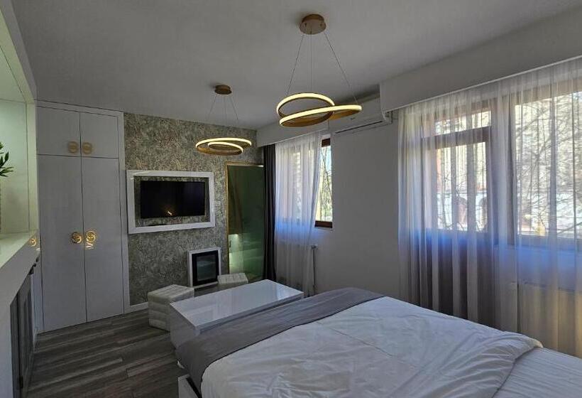 住宿加早餐  Colț De Rai Reşița