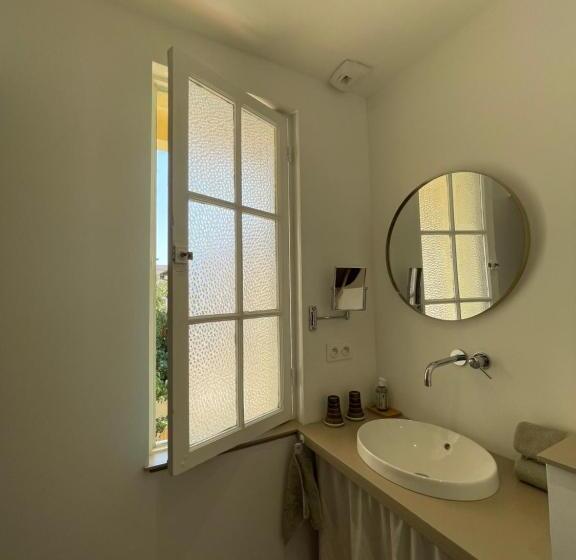 Bed and Breakfast La Villa Des Amandiers