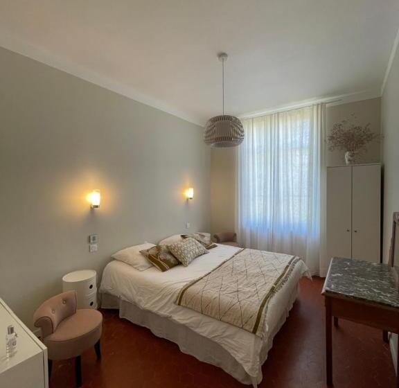 Bed and Breakfast La Villa Des Amandiers