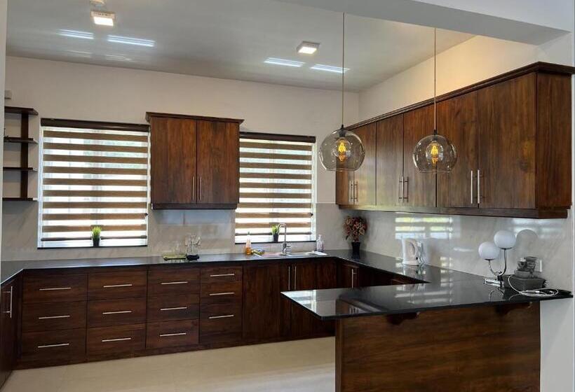 Bed and Breakfast Silina Airport Residence