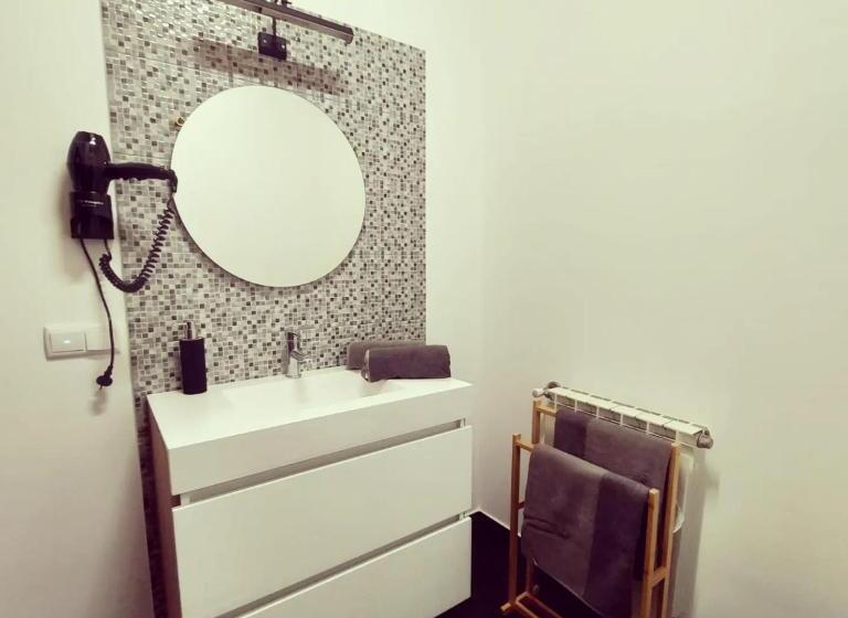 민박 Sotam Country House En342