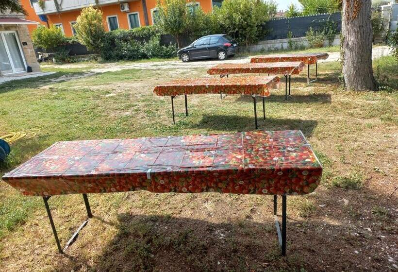 تختخواب و صبحانه Villa Clotilde