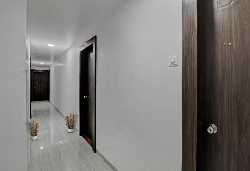 Collection O Hotel Sairaj Lodging & Boarding