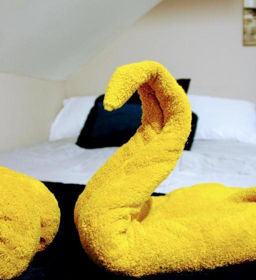 Easy Living Nottingham Burns Street