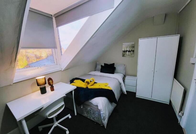 Easy Living Nottingham Burns Street