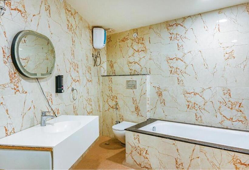 Fabhotel Shubh Shaleen Springs