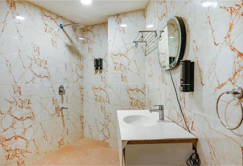 Fabhotel Shubh Shaleen Springs