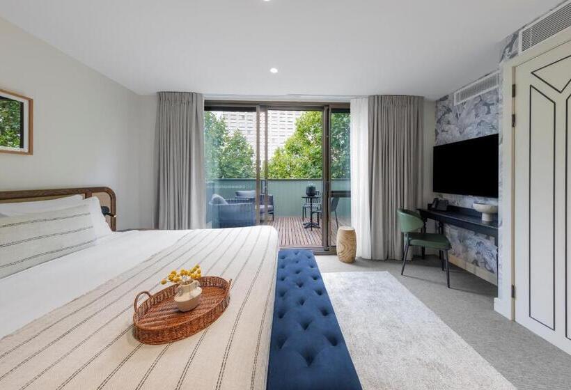 هتل 202 Elizabeth