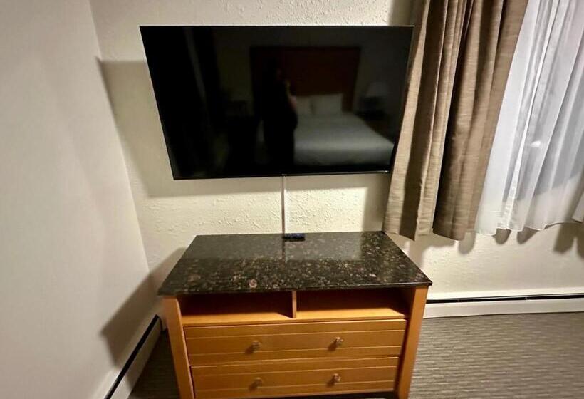 فندق Anavada Inn & Suites   Grande Prairie