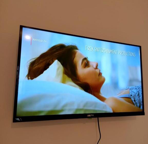 فندق __aplaridel Inn Suites__