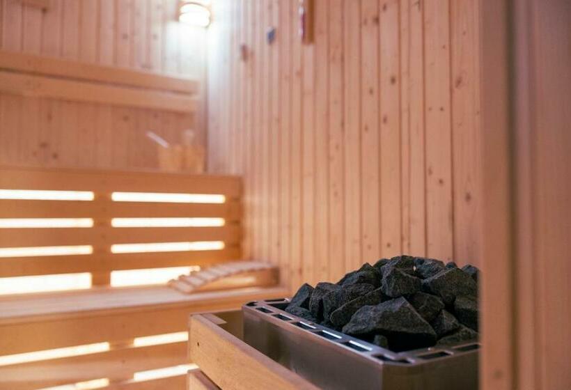 בית מלון כפרי Aura Unirii