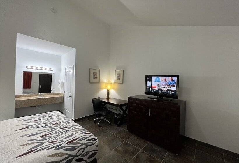 Отель Bass Inn   Choke Canyon National Park