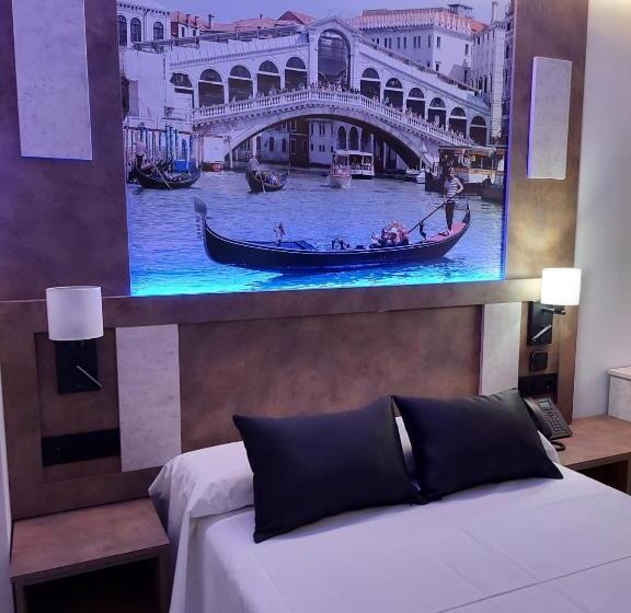 هتل Boutique Doña Manuela