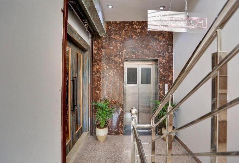 בית מלון כפרי Collection O Sky