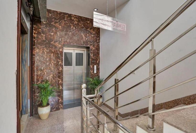 בית מלון כפרי Collection O Sky