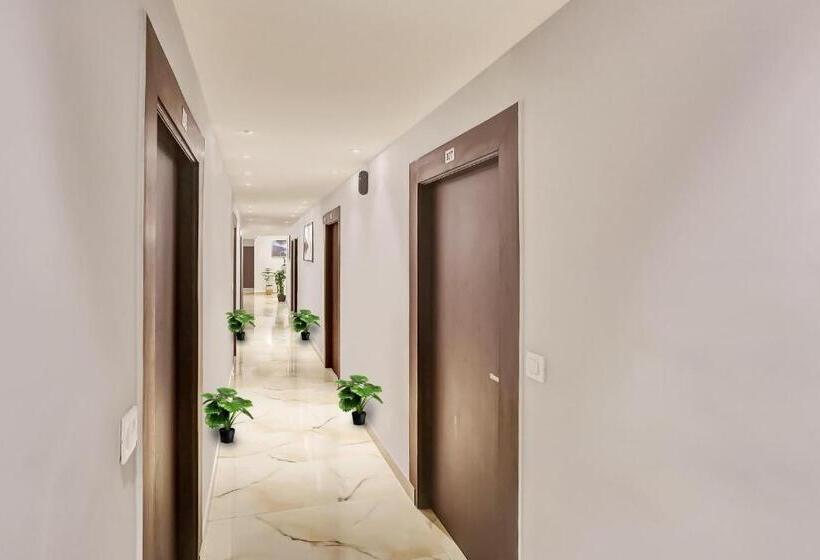 בית מלון כפרי Collection O Sky