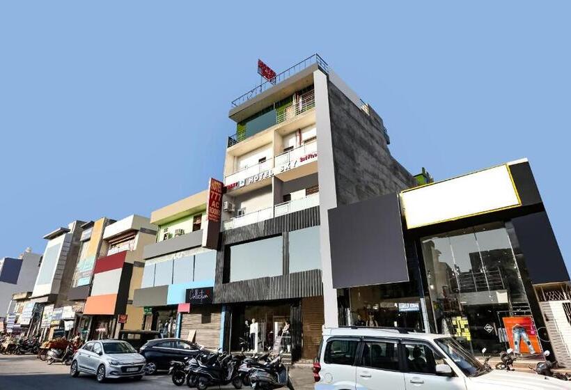 בית מלון כפרי Collection O Sky