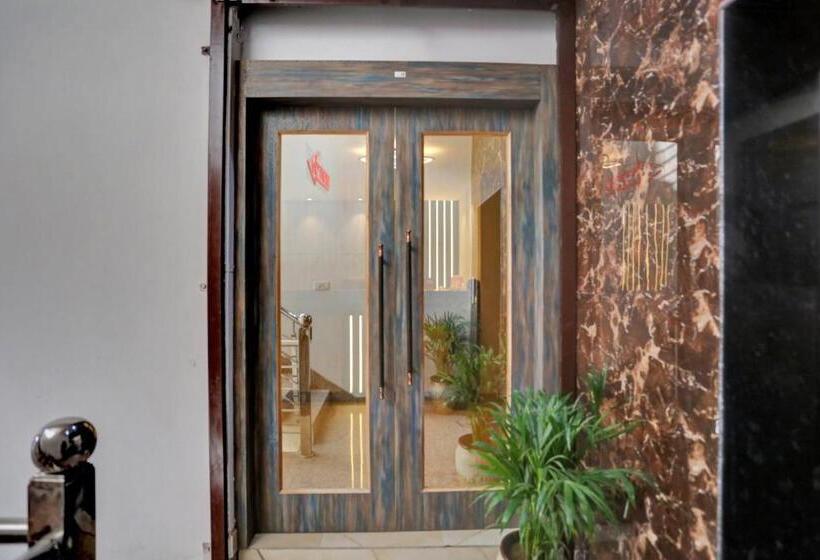 בית מלון כפרי Collection O Sky